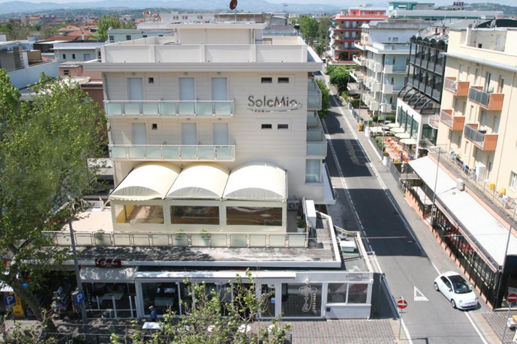 Hotel Sole Mio Rímini Exterior foto