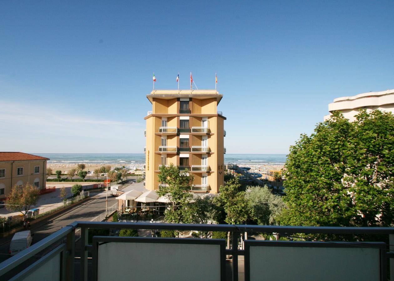 Hotel Sole Mio Rímini Exterior foto